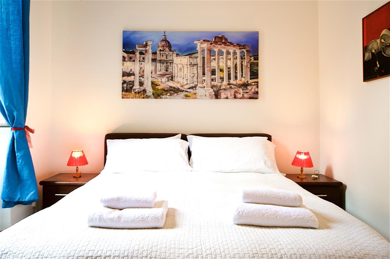 רומא Vetrina Holidays Apartment Navona מראה חיצוני תמונה